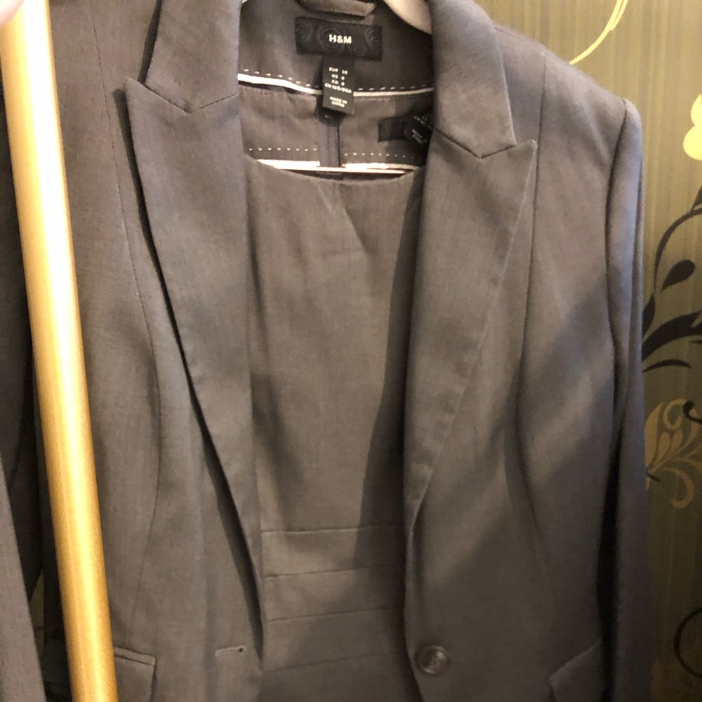 H&M Gray Suit Jacket Suit Dress Set